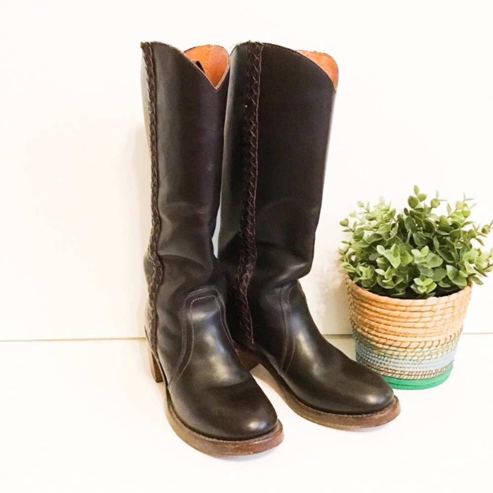Vintage Frye Braided Boots in great condition!
